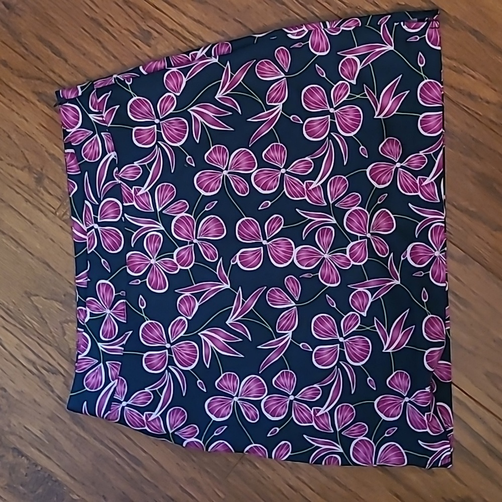 GREG NORMAN WOMENS GOLF SKORT